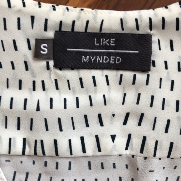 Like Mynded Maxi Navy Pattern Wrap Dress SZ S - Picture 7 of 11